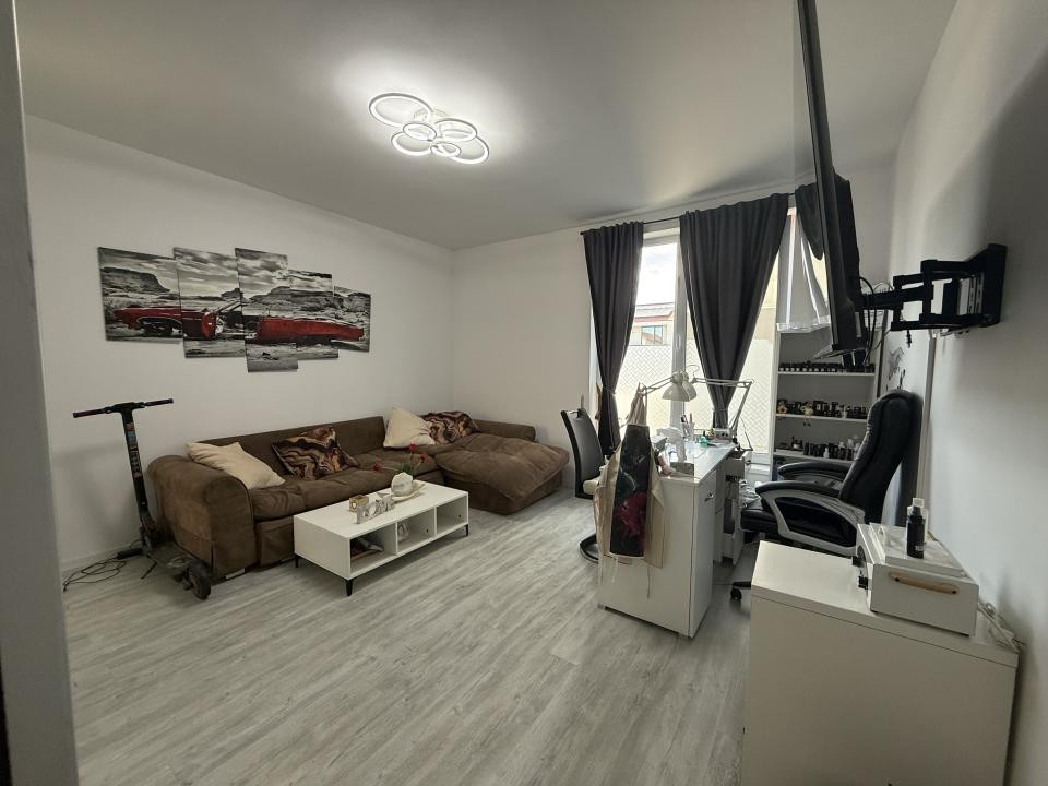 Apartament 2 camere, decomandat cu gradina de 45 mp - Giroc