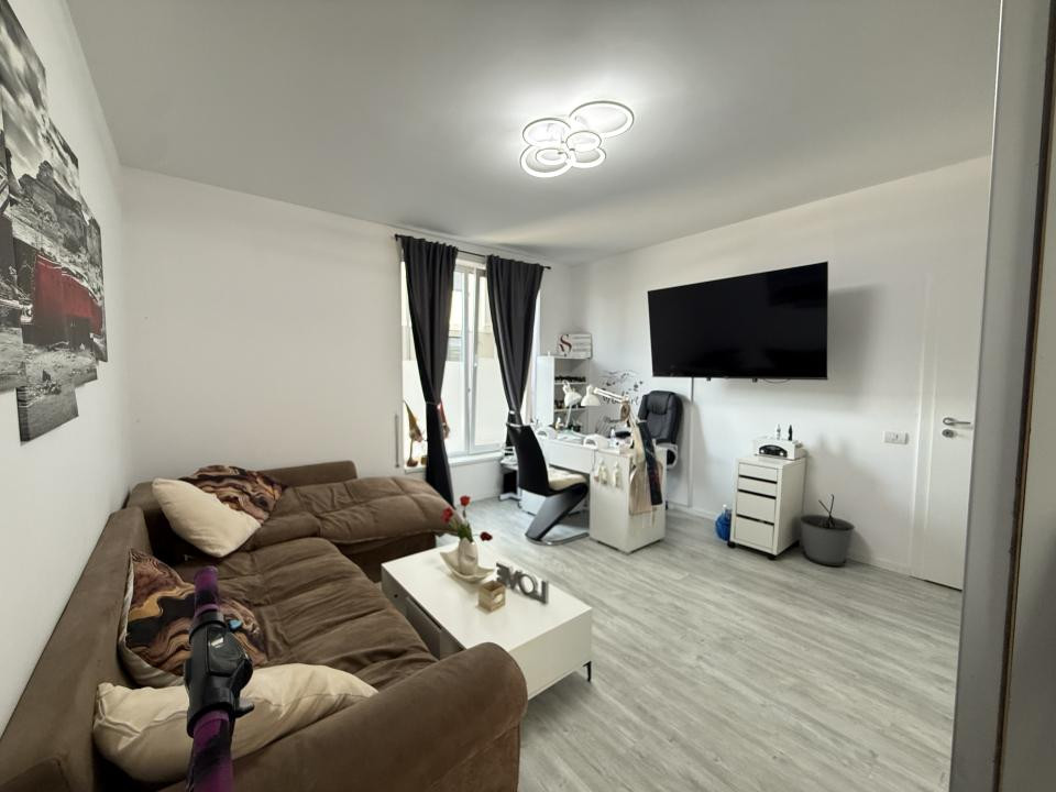 Apartament 2 camere, decomandat cu gradina de 45 mp - Giroc
