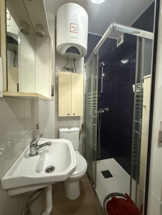 Apartament cu o camera, etaj 3/4, 21 mp utili - Aradului