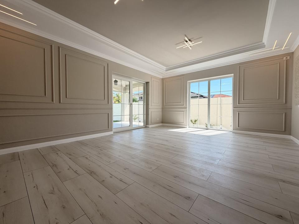 Duplex 5 camere, 126 mp utili, 300 mp teren - in Chisoda