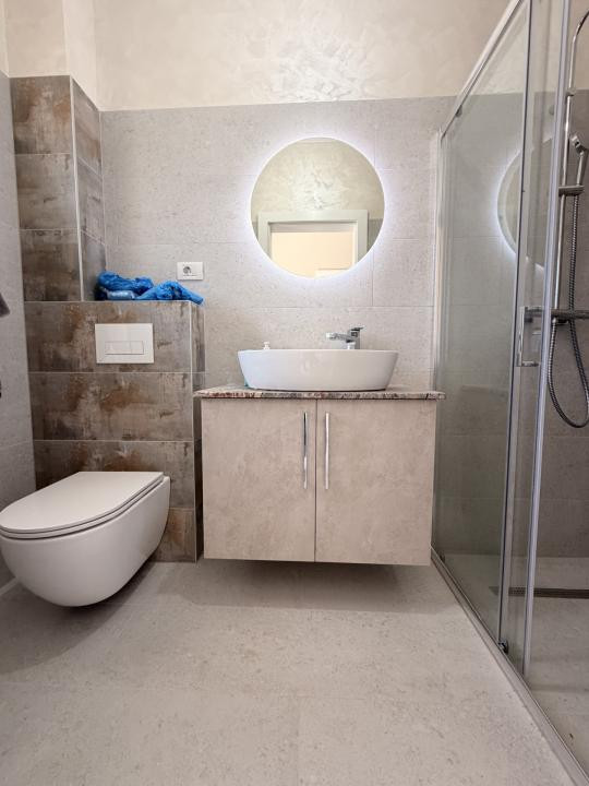 Duplex 5 camere, 126 mp utili, 300 mp teren - in Chisoda