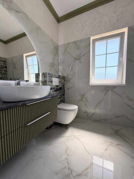 Duplex 5 camere, 126 mp utili, 300 mp teren - in Chisoda