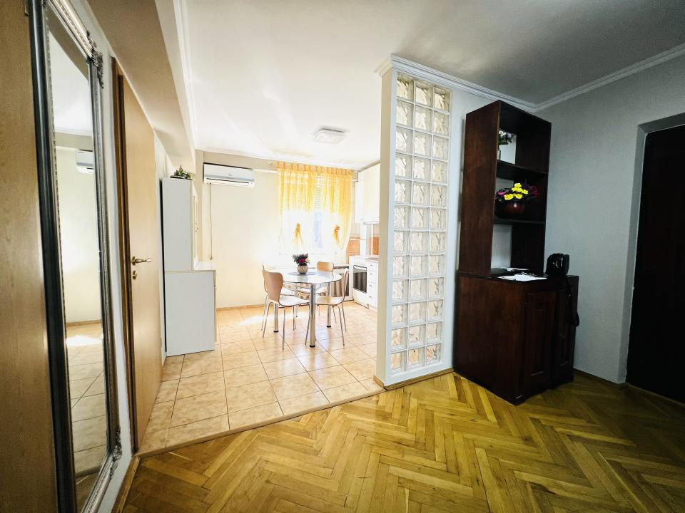 Apartament cu 4 camere si 2 bai, 70 mp, - langa Iulius Mall Timisoara