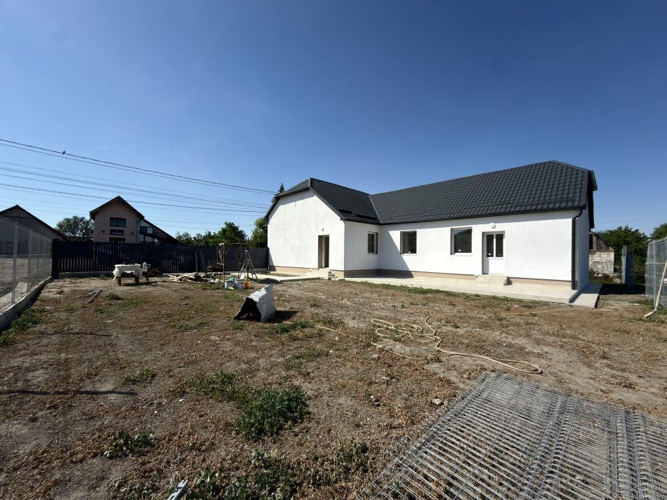 Casa individuala 3 camere, 120mp utili, 480mp teren - Utvin 