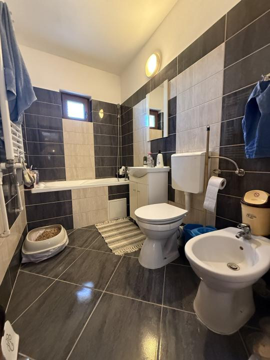 Apartament modern, 3 camere, decomandat, 69 mp utili, mobilat - Soarelu