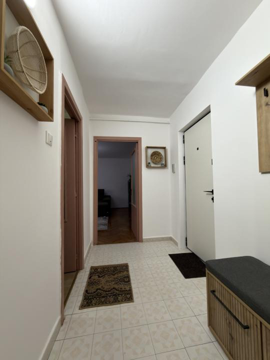 Apartament 2 camere, 57 mp, etaj 1, Decomandat - zona Bucovina