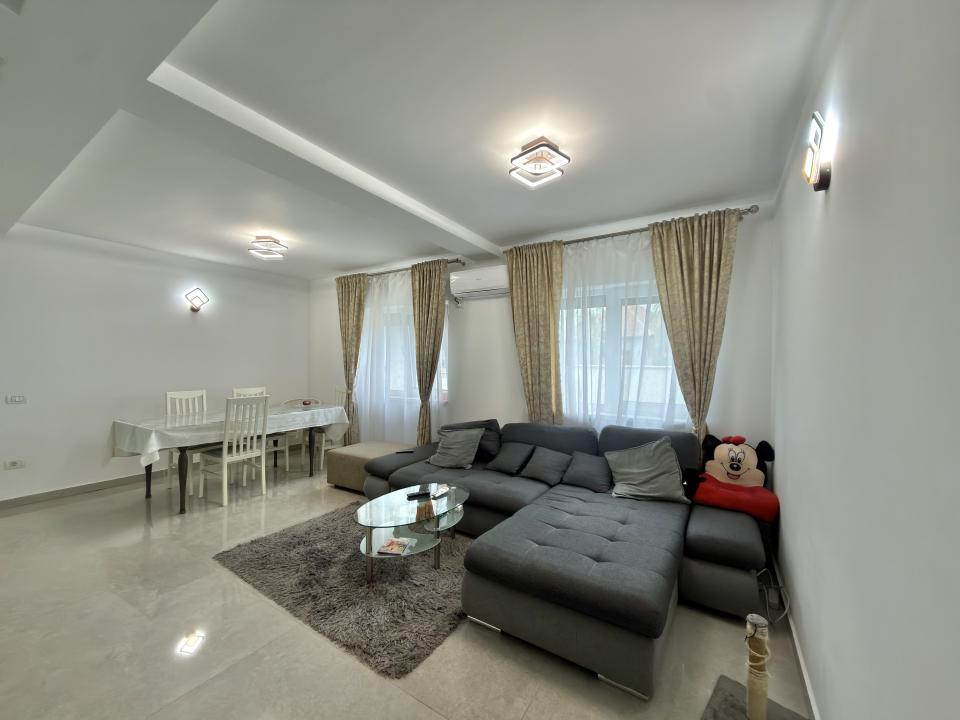 Duplex 5 camere,  140mp utili, 300mp teren in Utvin 