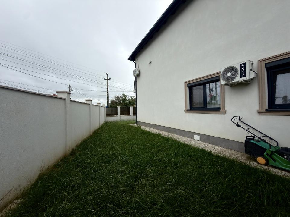 Duplex 5 camere,  140mp utili, 300mp teren in Utvin 