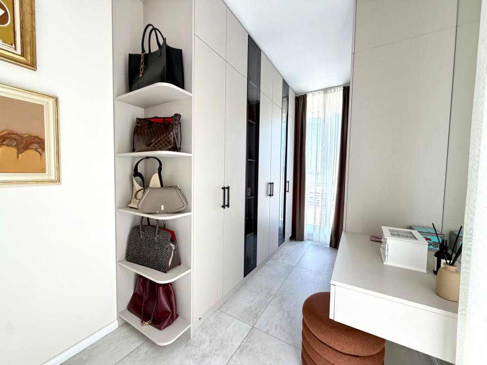 Duplex 4 camere, 300 mp teren, 81 mp utili - Dumbravita 