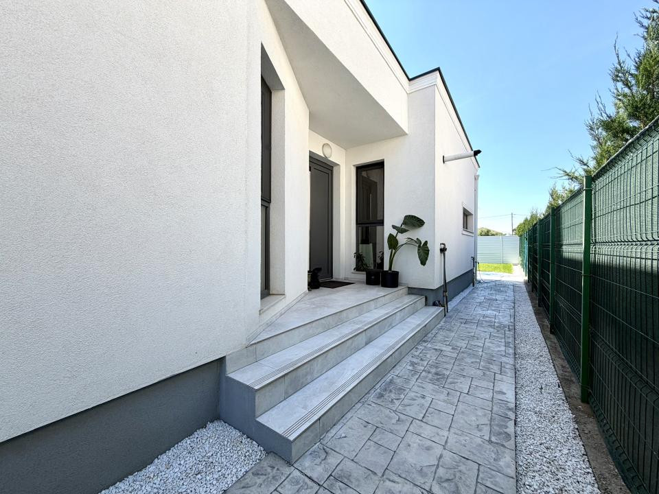 Duplex 4 camere, 300 mp teren, 81 mp utili - Dumbravita 