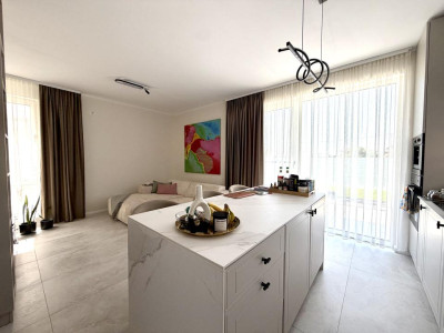 Comision 0 % - Duplex 4 camere, 300 mp teren, 81 mp utili - Dumbravita 
