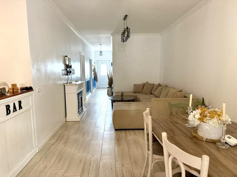 Locatie excelenta, duplex 3 camere, 79 mp utili, teren 324 mp teren - Sanandrei
