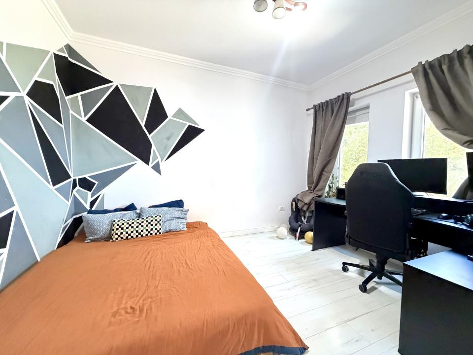 Locatie excelenta, duplex 3 camere, 79 mp utili, teren 324 mp teren - Sanandrei