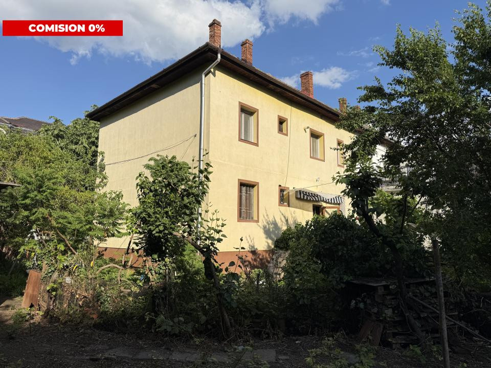 Apartament 3 camere, 72mp, etaj 1, 400m teren, garaj propriu- Complex Studentesc