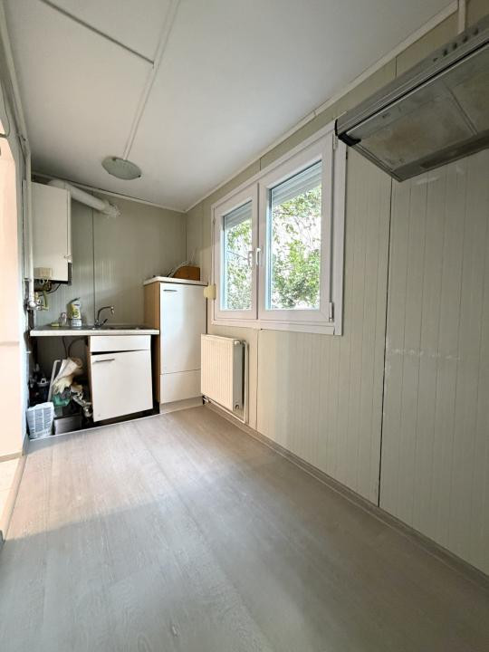 Apartament 3 camere, 65mp utili, 2 bai, parter, renovat - Aradului 