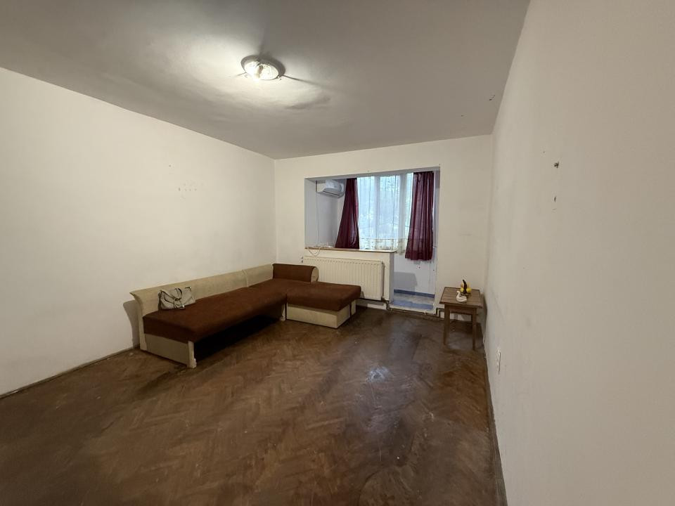 Apartament 2 camere, parter, 45 mp - Girocului