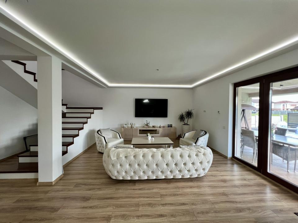  Casa individuala, 4 camere, 286 mp utili, 612 mp teren, piscina - Mosnita Noua