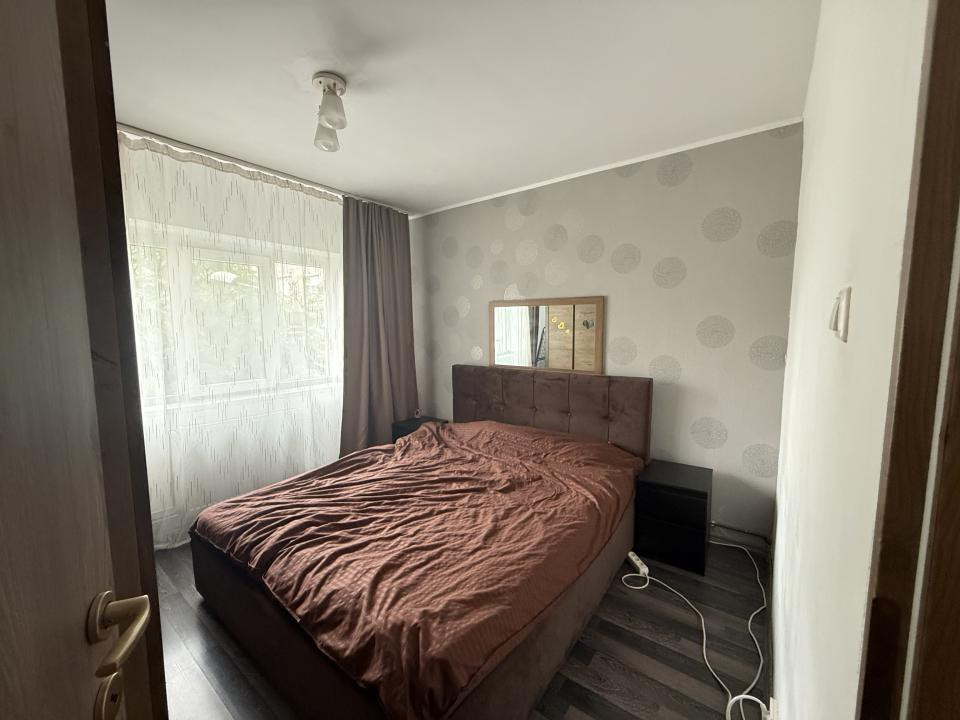 Apartament cu 2 camere, 43 mp utili, decomandat, etaj 2 - Lipovei