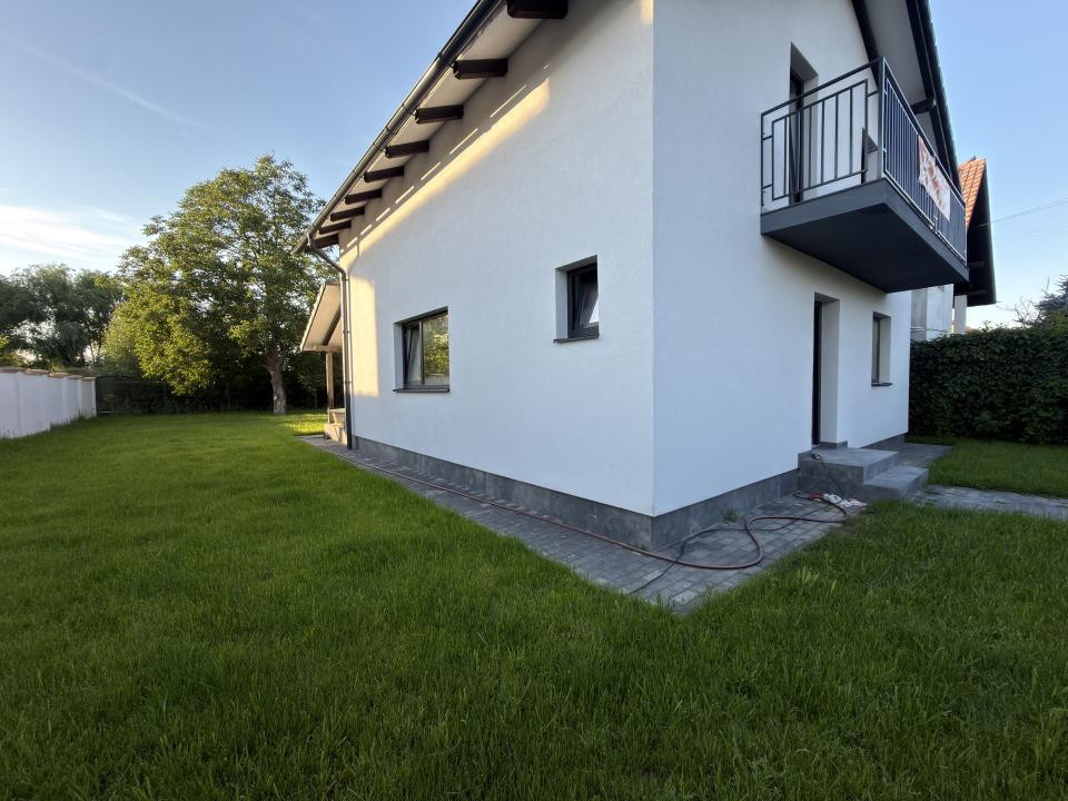 Casa individuala, 4 camere, 125mp utili, 500mp teren - Sanmihai Roman 
