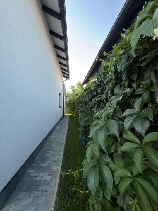Casa individuala, 4 camere, 125mp utili, 500mp teren - Sanmihai Roman 
