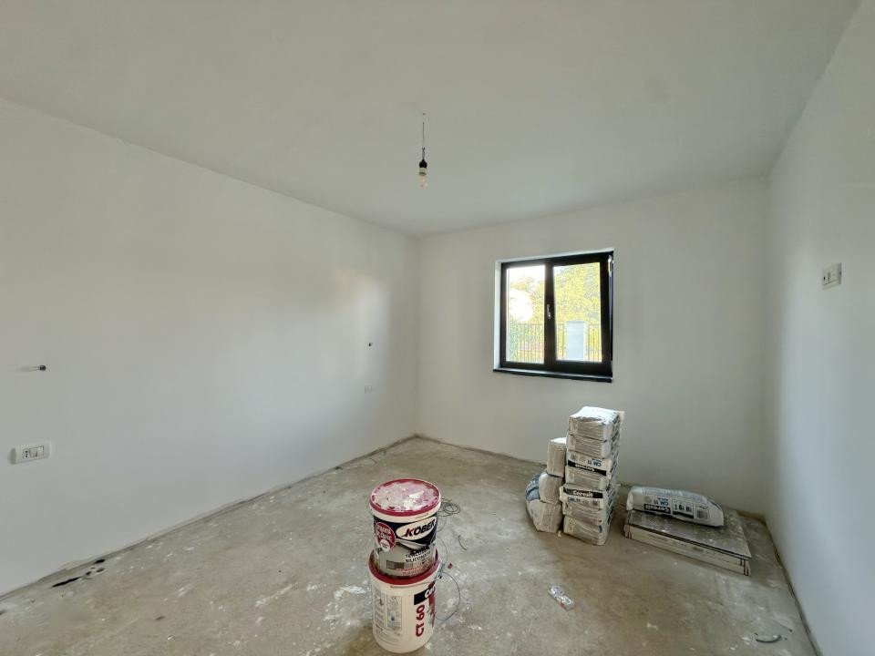 Casa individuala, 4 camere, 125mp utili, 500mp teren - Sanmihai Roman 