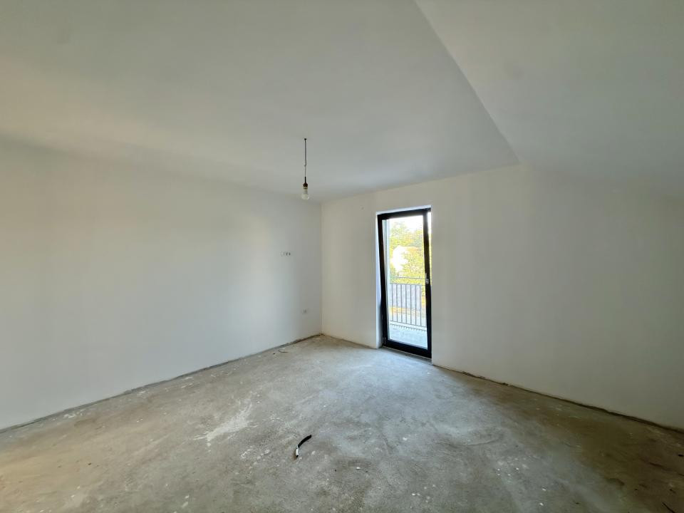 Casa individuala, 4 camere, 125mp utili, 500mp teren - Sanmihai Roman 