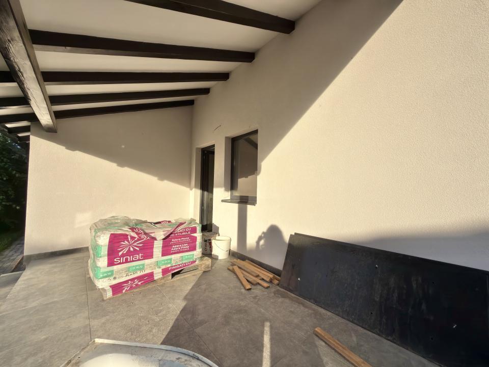 Casa individuala, 4 camere, 125mp utili, 500mp teren - Sanmihai Roman 