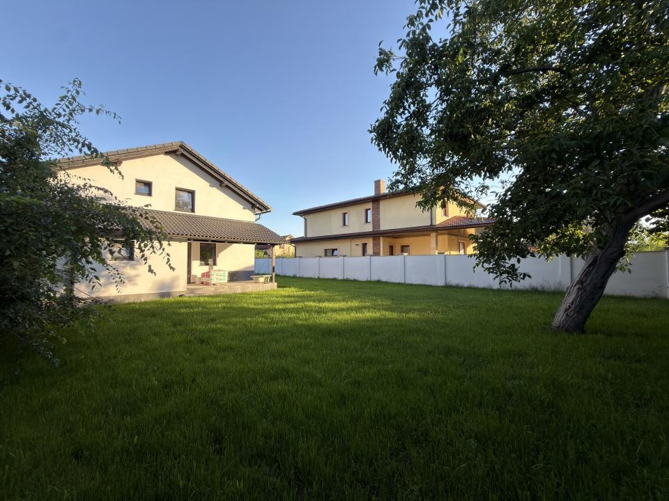 Casa individuala, 4 camere, 125mp utili, 500mp teren - Sanmihai Roman 