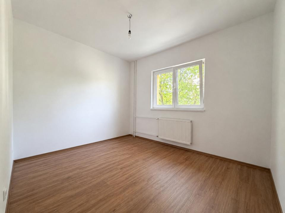 Apartament 2 camere, etaj 1, 44mp utili, bloc anvelopat - Soarelui 