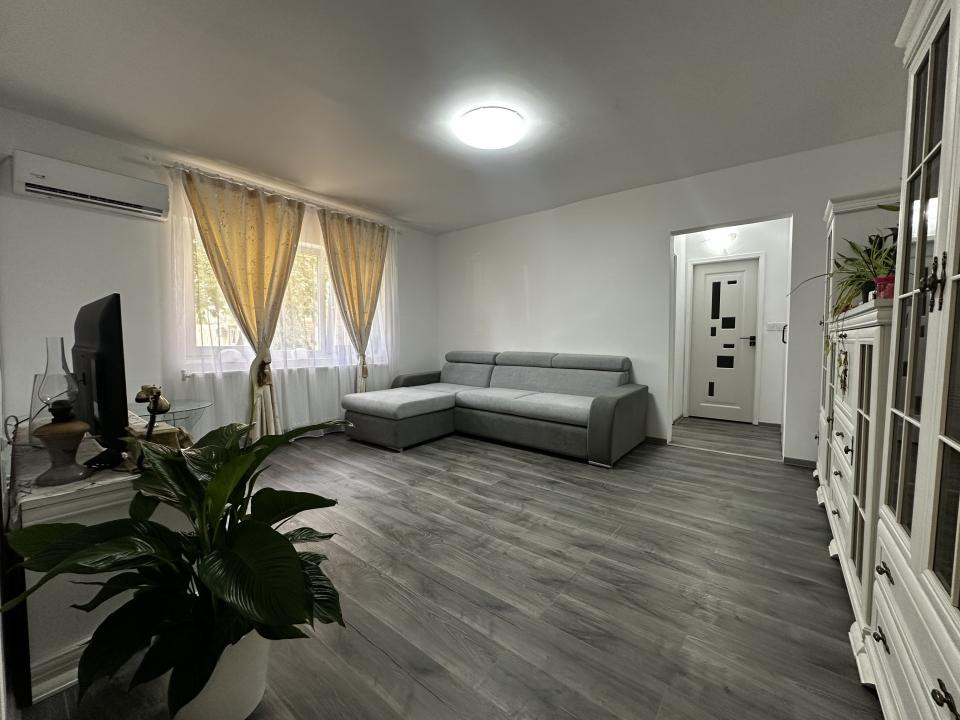 Apartament 2 camere, 52mp, complet mobilat si utilat- Dambovita