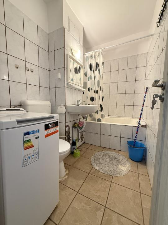 apartament spatios cu o camera, 32 mp utili + balcon, parter - Sagului