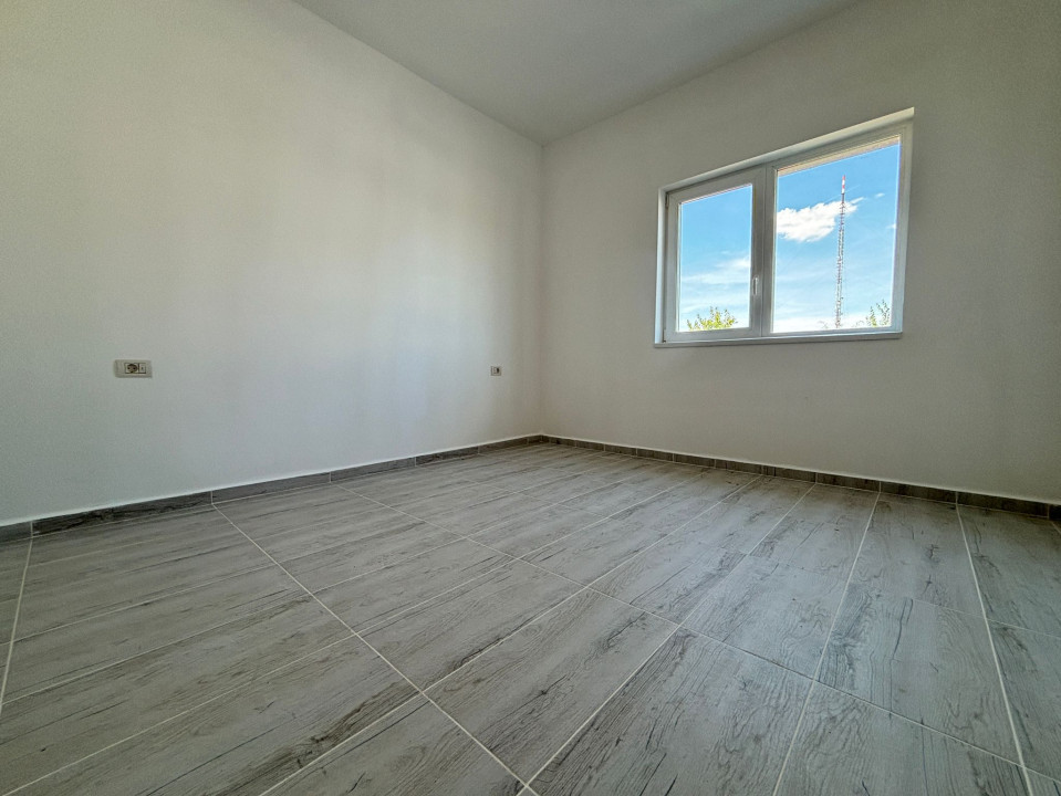 Apartament 2 camere, 50mp utili, curte proprie 34mp, P/2,  zona Braytim