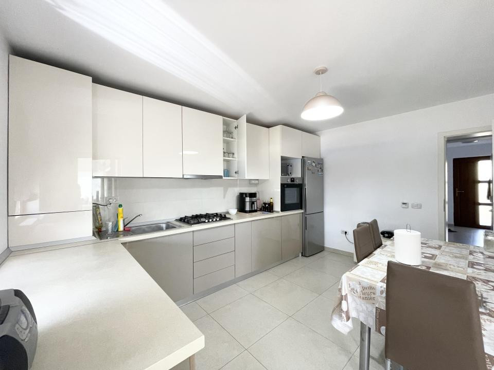 Duplex 4 camere Mosnita Noua  - Super pozitie