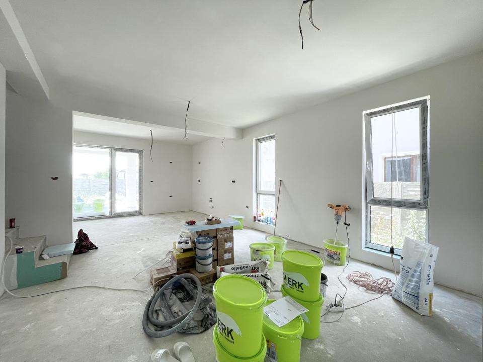 Duplex 5 camere, 130mp, 330 mp teren - Urseni