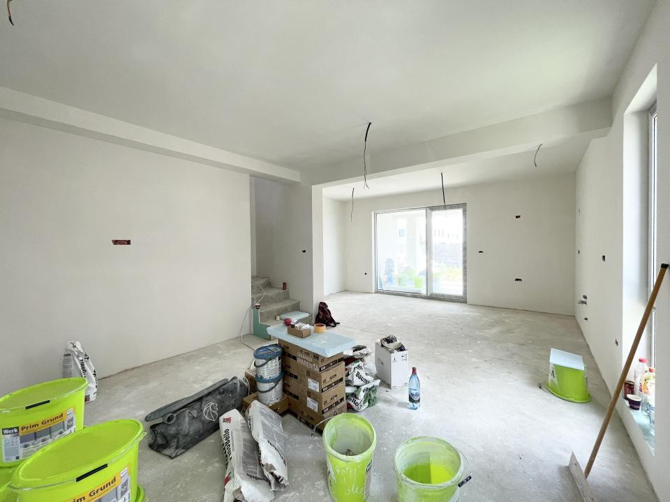 Duplex 5 camere, 130mp, 330 mp teren - Urseni