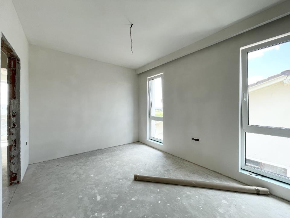 Duplex 5 camere, 130mp, 330 mp teren - Urseni