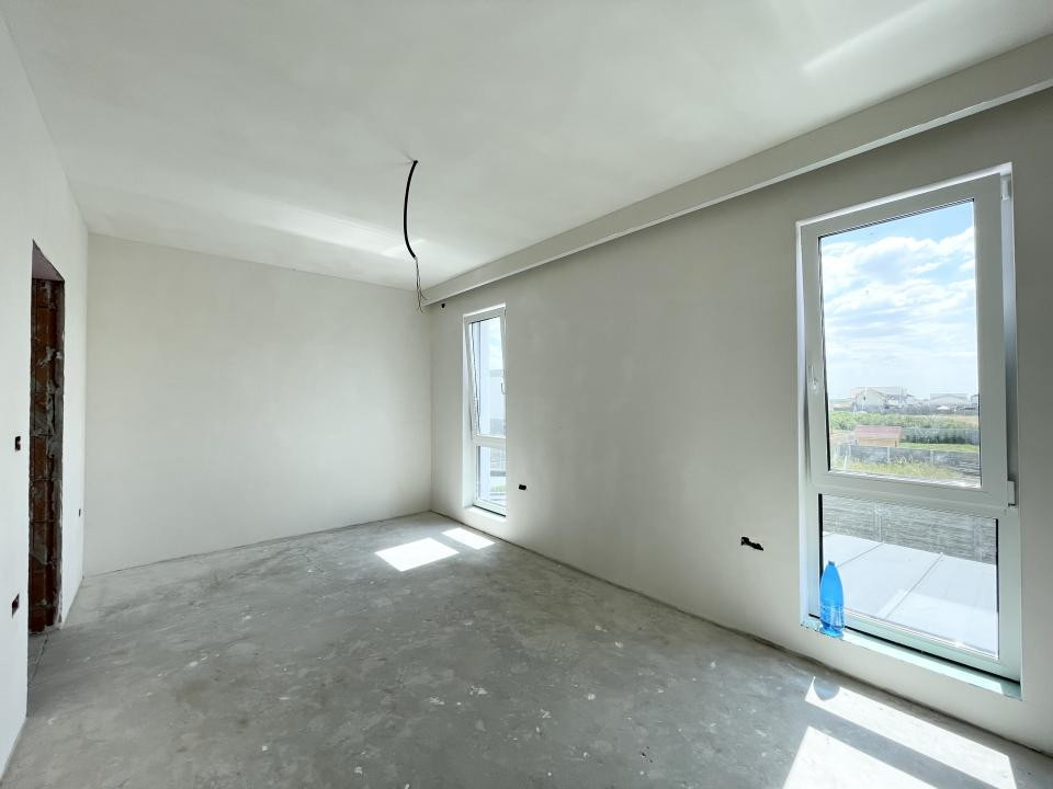 Duplex 5 camere, 130mp, 330 mp teren - Urseni