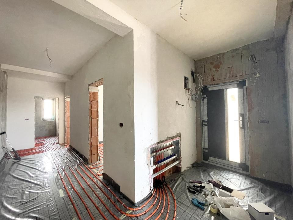 Duplex 3 camere, 85mp, 400 mp teren - Mosnita Noua