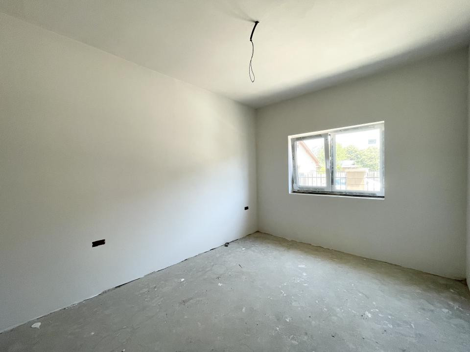 Duplex 3 camere centru Mosnita Veche