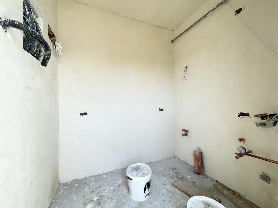 Duplex 112mp separat prin camera tehnica - Mosnita Noua COMISION 0%