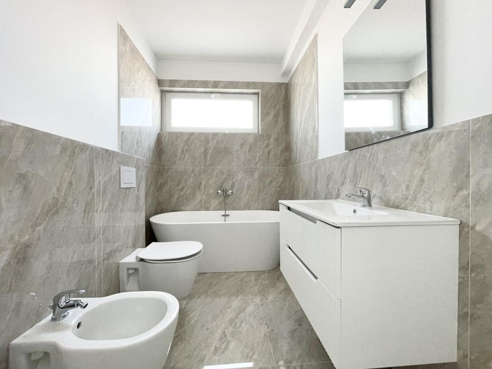 Duplex 4 camere despartit prin camera tehnica - Urseni