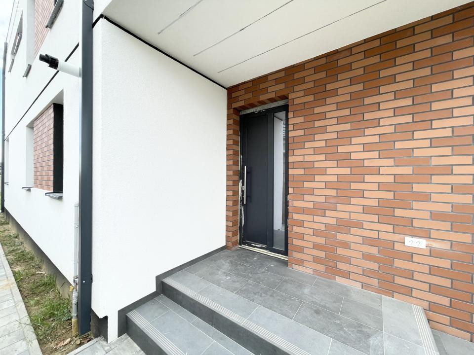 Duplex 4 camere despartit prin camera tehnica - Urseni