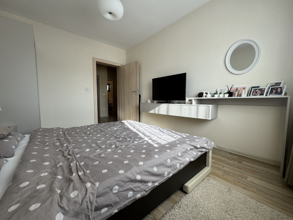Duplex 4 camera, 120mp utili, 330mp teren-Mosnita Noua