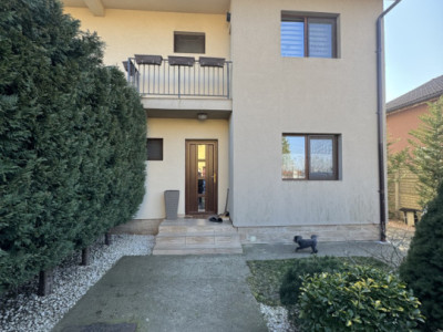Duplex 4 camera, 120mp utili, 330mp teren-Mosnita Noua