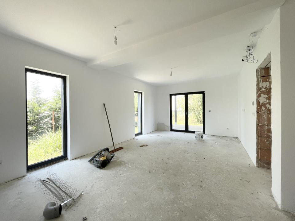 Duplex separat prin camera tehnica, 122mp utili - Urseni