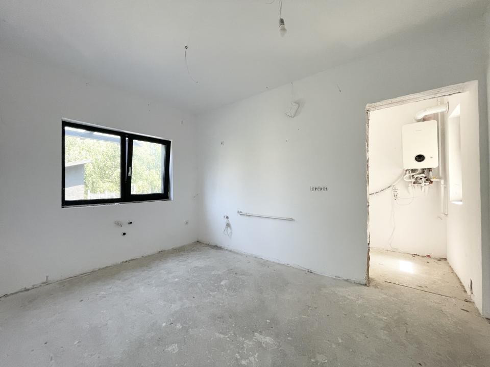 Duplex separat prin camera tehnica, 122mp utili - Urseni