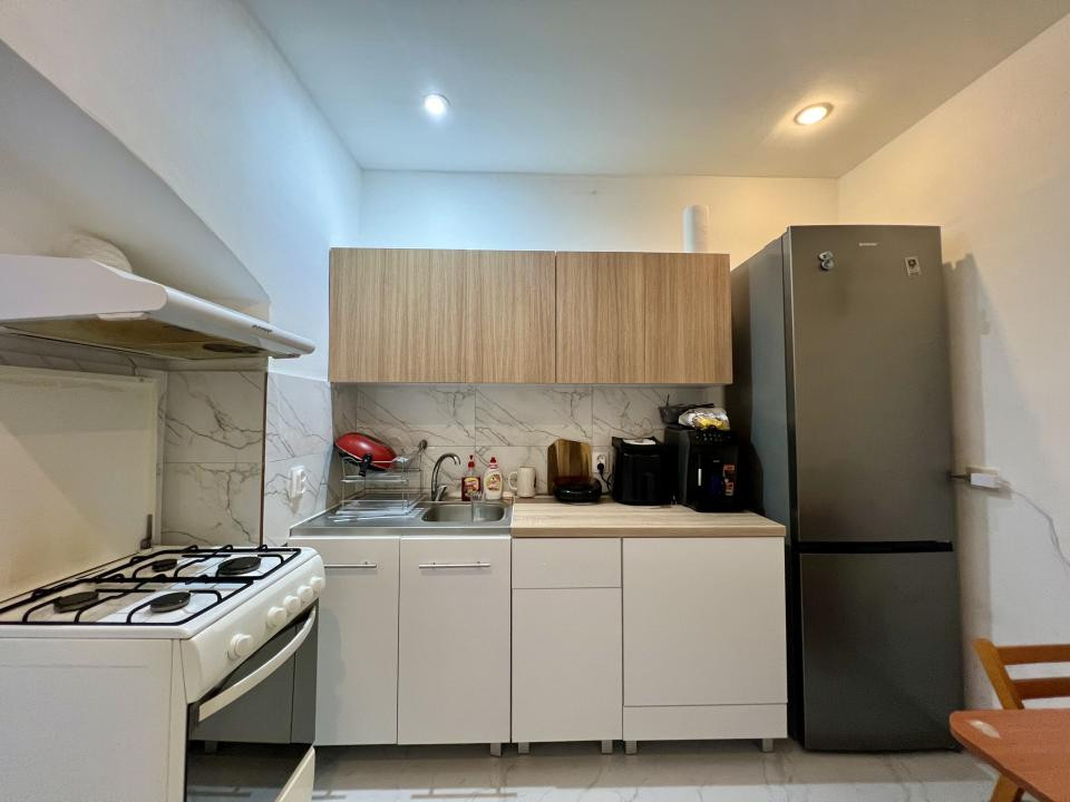  Apartament 2 camere, 60 mp utili, parter, curte comuna - Zona Iosefin