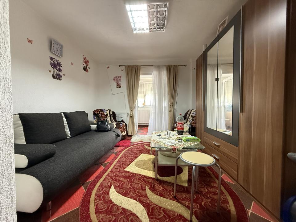 Apartament cu o camera, 18 mp utili, parter- zona Sagului