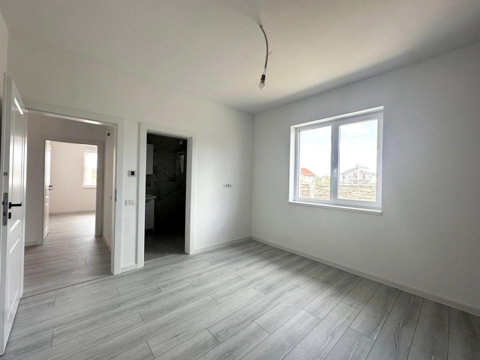 Casa Individuala 4 camere, 540mp teren - Mosnita Noua