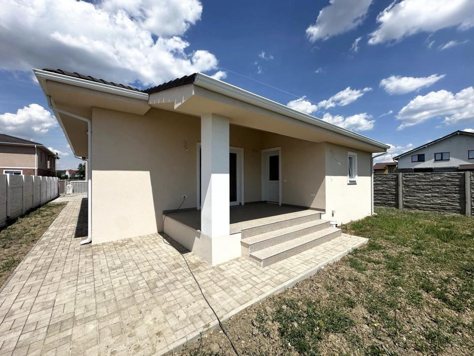 Casa Individuala 4 camere, 540mp teren - Mosnita Noua